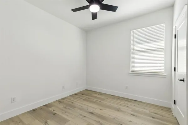 $2,500 | 521 North Denley Drive, Dallas, TX 75203