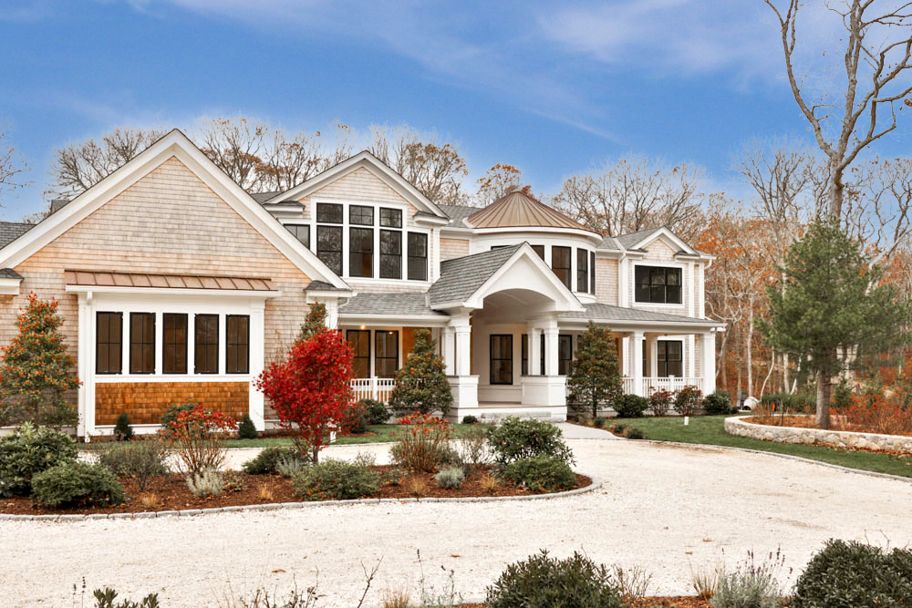 14 Trapps Pond Road Edgartown, MA 02539 - Photo 3 of 34 front view of a house with a yard