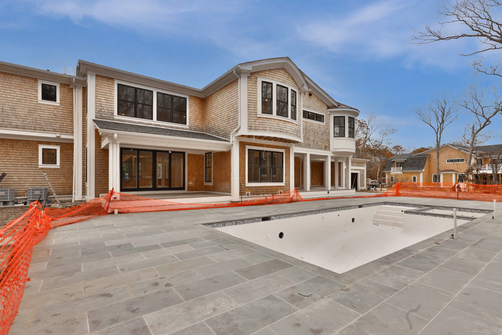 14 Trapps Pond Road Edgartown, MA 02539 - Photo 34 of 34 a front view of a house with a yard