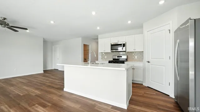 $279,900 | 1010 Butler Lake, Fort Wayne, IN 46818