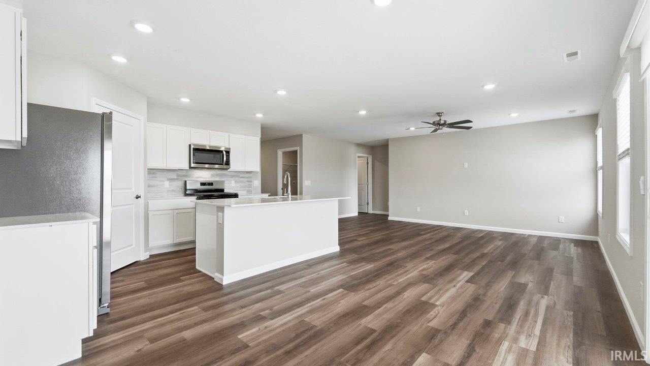 1010 Butler Lake Fort Wayne, IN 46818 - Photo 3 of 33
