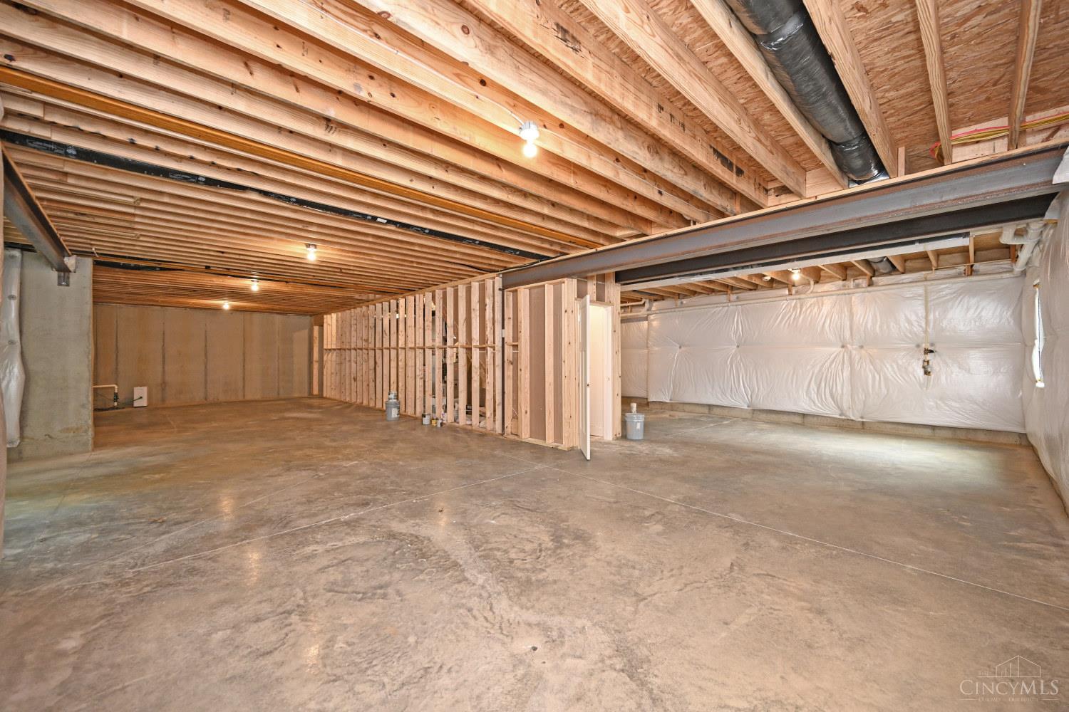 8639 Weller Road Montgomery, OH 45249 - Photo 55 of 61 Gallery Image 55