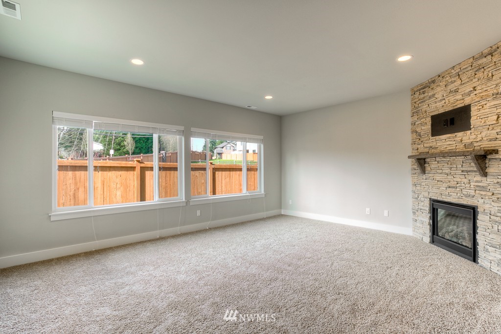 16828 1st Avenue West, Unit 9 Bothell, WA 98012 - Photo 8 of 13