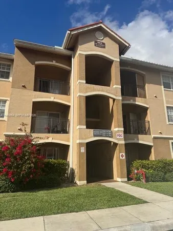 $2,300 | 11631 Southwest 2nd Street, Unit 20107, Pembroke Pines, FL 33025