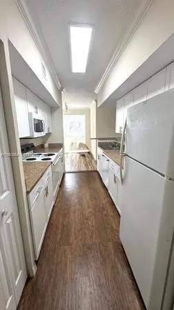 $2,300 | 11631 Southwest 2nd Street, Unit 20107, Pembroke Pines, FL 33025