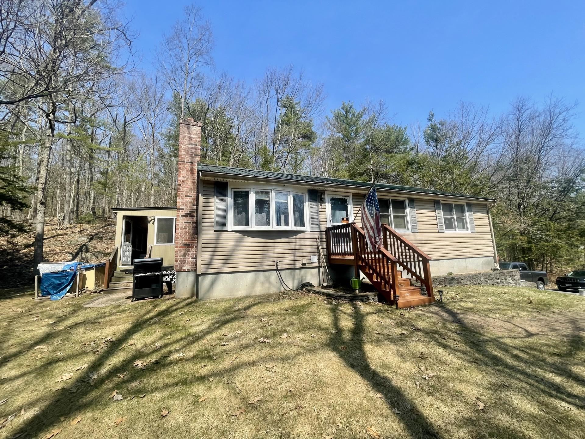 45 Windham Depot Road Derry, NH 03038 - Photo 3 of 24