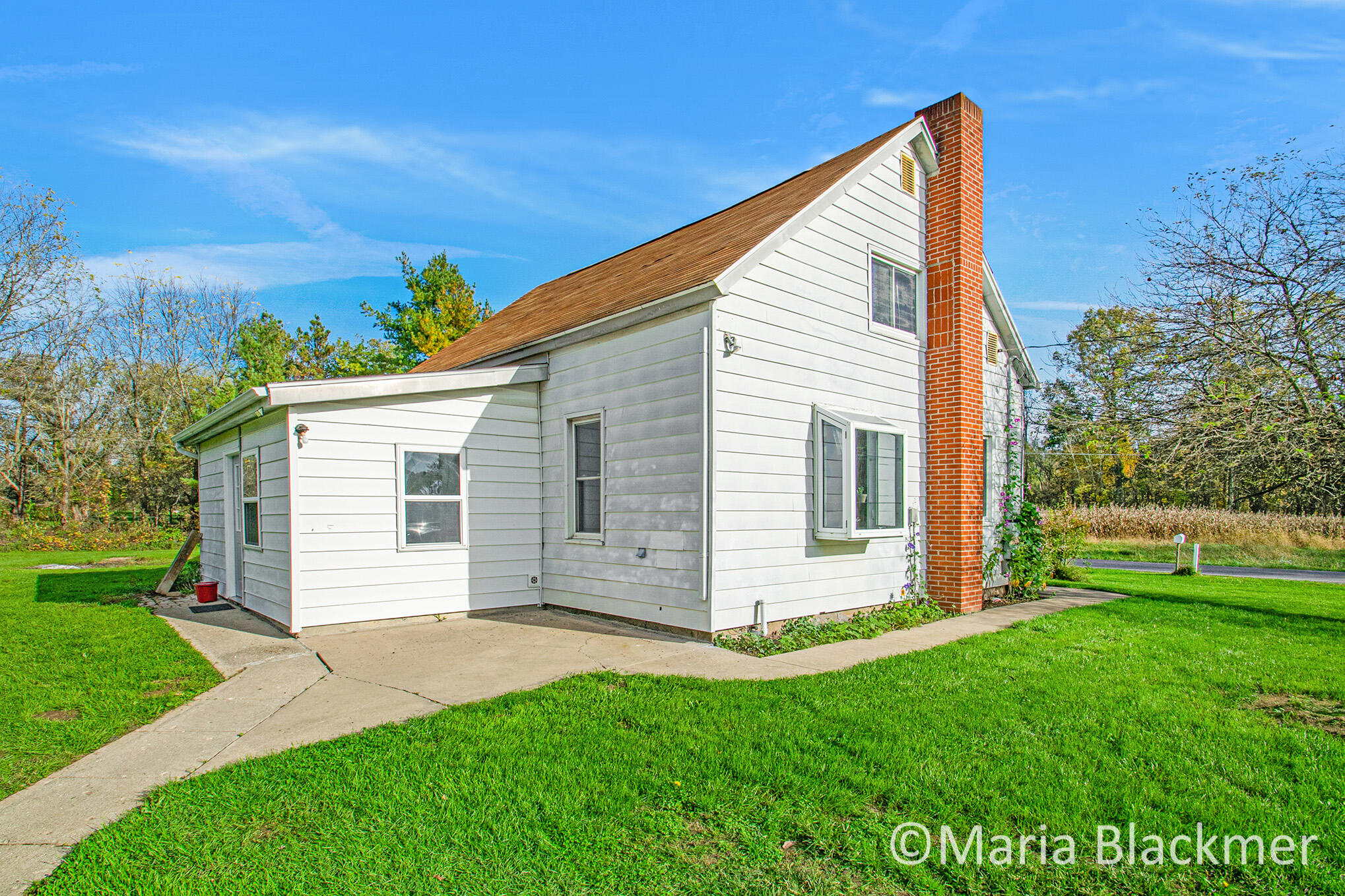 1279 Haynor Road Ionia, MI 48846 - Photo 4 of 17 DSC_9252