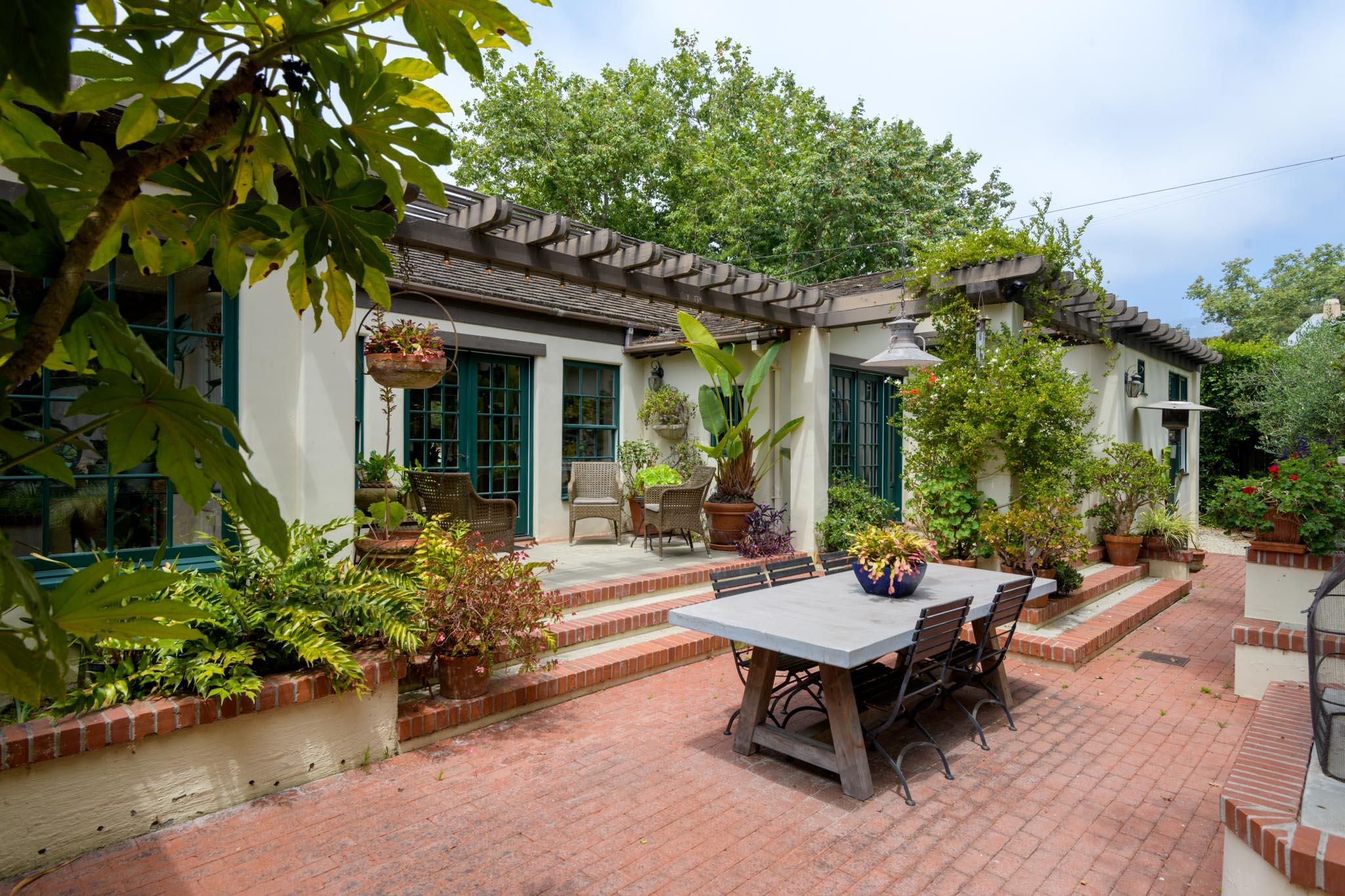 180 Olive Mill Road Montecito, CA 93108 - Photo 30 of 42 Back Patio