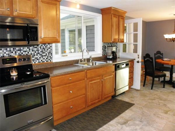 44 Crane Road Littleton, MA 01460 - Photo 5 of 29