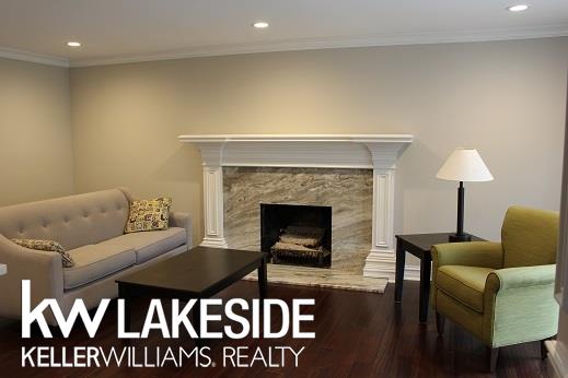 1035 Cadieux Road Grosse Pointe, MI 48230 - Photo 3 of 32 31312189-2.JPG