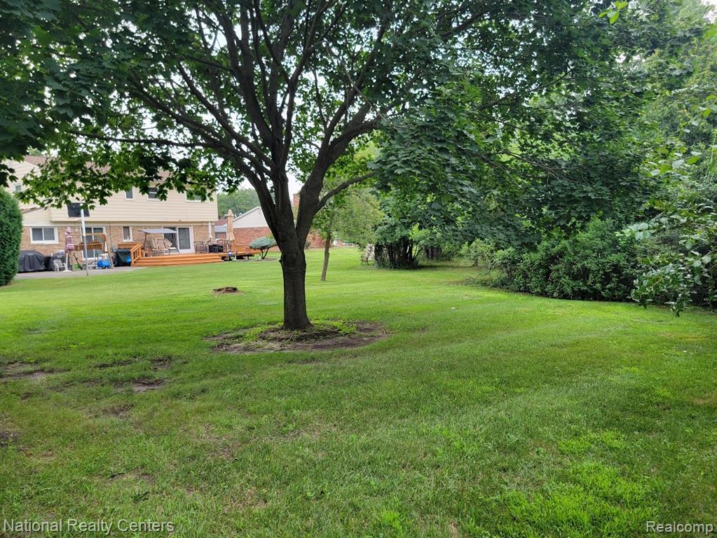 25630 Branchaster Road Farmington Hills, MI 48336 - Photo 48 of 48