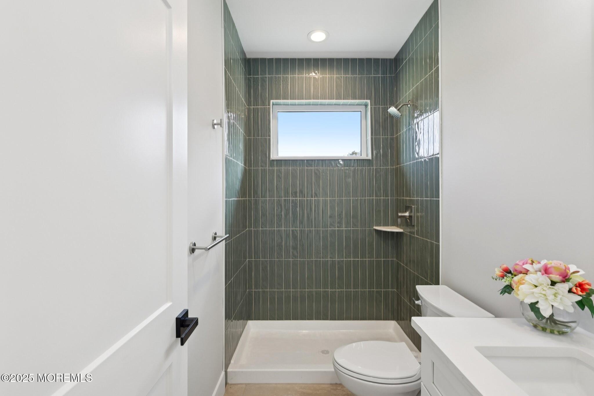 4 Haystack Court Sicklerville, NJ 08081 - Photo 22 of 50 35-web-or-mls-Haystack Ct-L2510-035