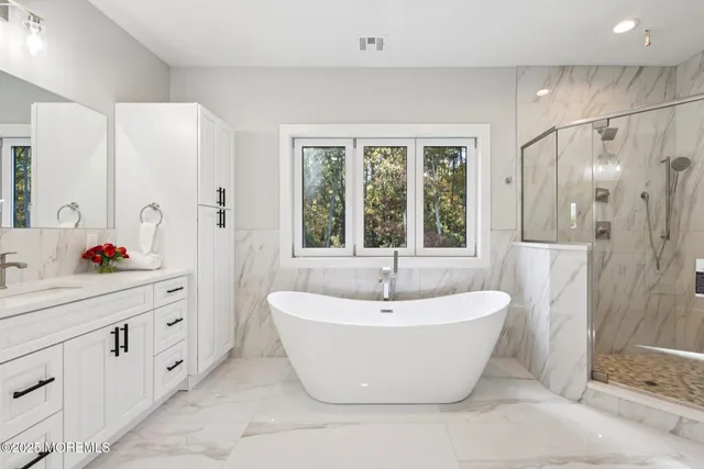 $1,549,900 | 4 Haystack Court, Sicklerville, NJ 08081