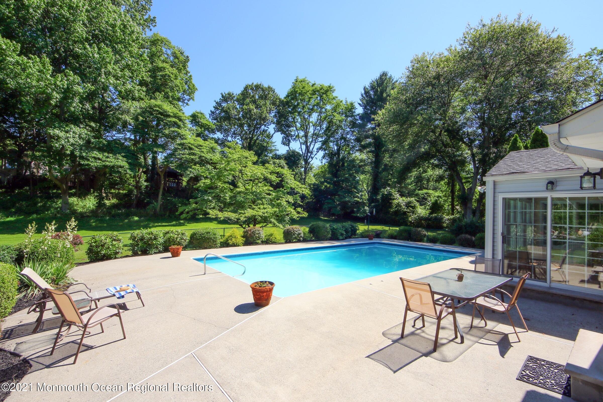 67 Chestnut Ridge Road Holmdel, NJ 07733 - Photo 13 of 40 Pool