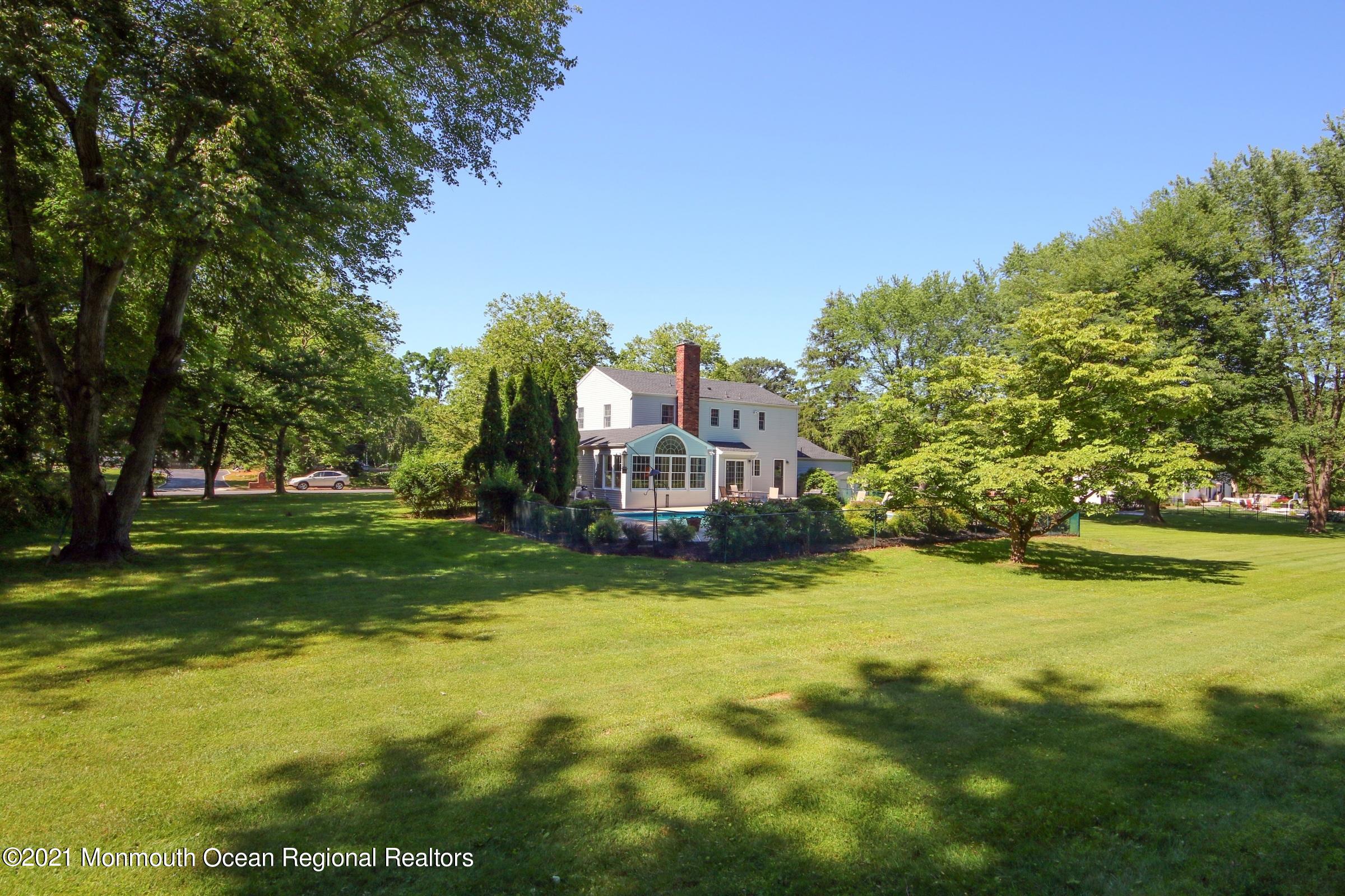 67 Chestnut Ridge Road Holmdel, NJ 07733 - Photo 33 of 40 IMG_0390a