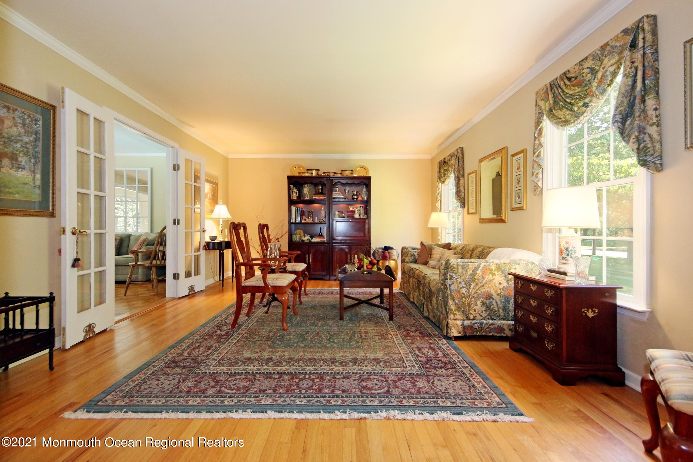 67 Chestnut Ridge Road Holmdel, NJ 07733 - Photo 5 of 40 Formal Living room