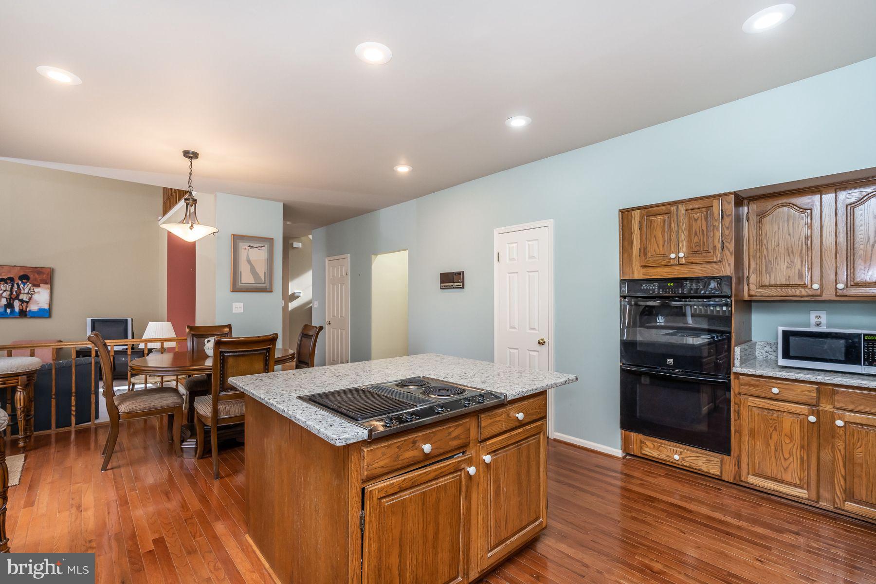 2430 Sunset Farm Road Ellicott City, MD 21042 - Photo 12 of 47 Kitchen