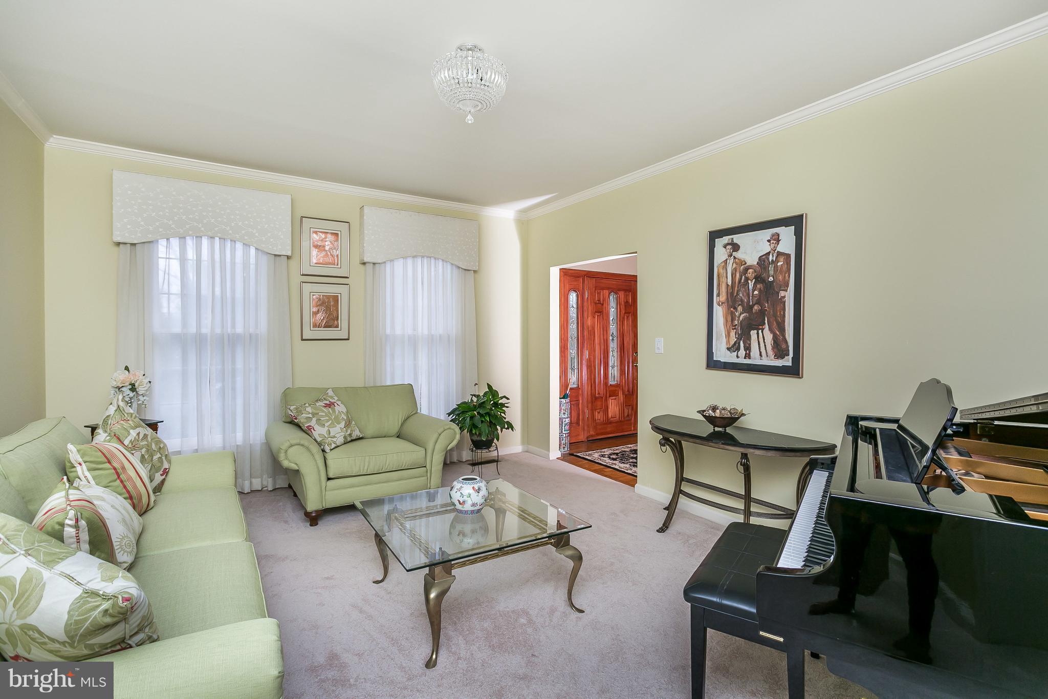 2430 Sunset Farm Road Ellicott City, MD 21042 - Photo 4 of 47 Elegant Living Room