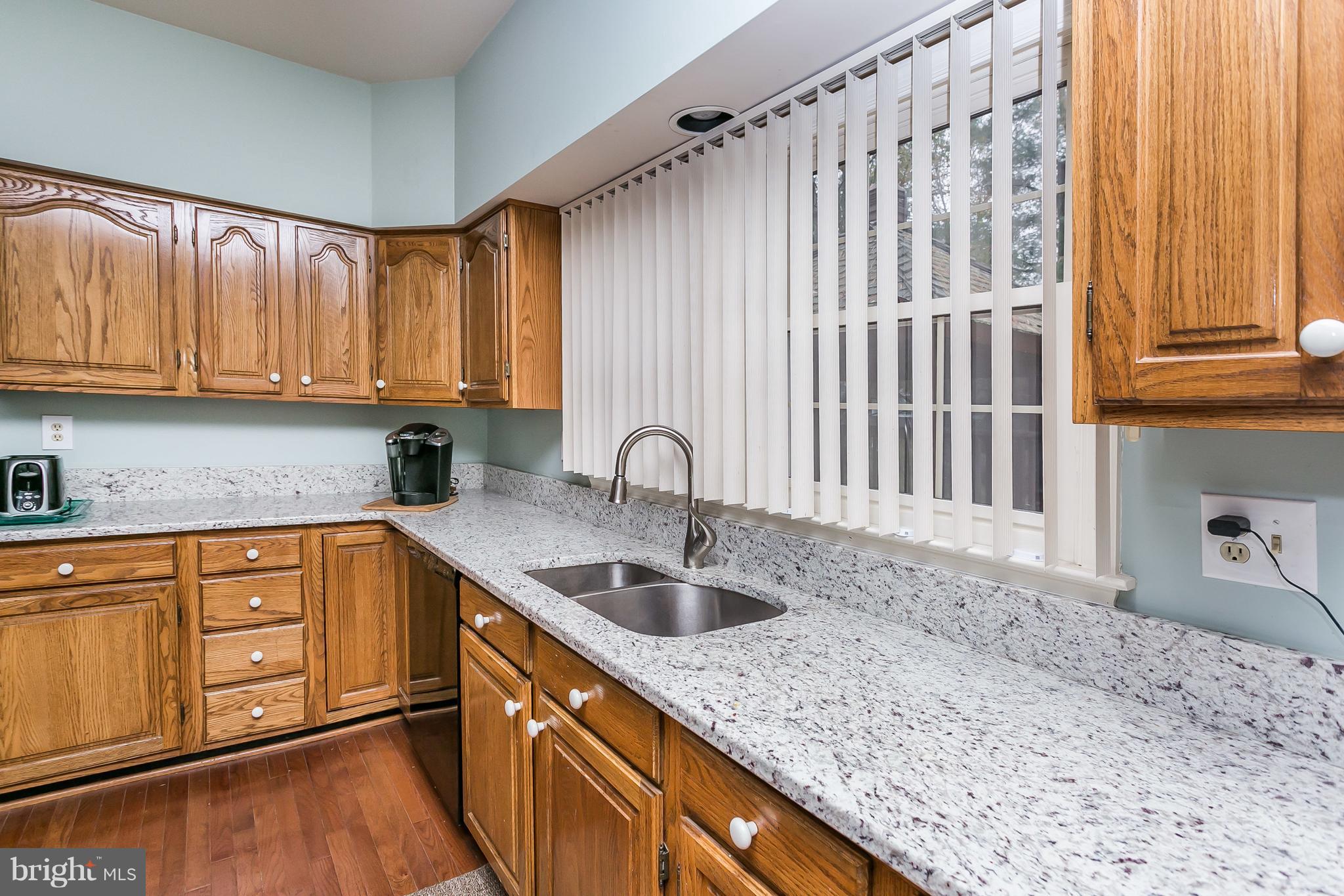 2430 Sunset Farm Road Ellicott City, MD 21042 - Photo 10 of 47 Kitchen with Granite Counter