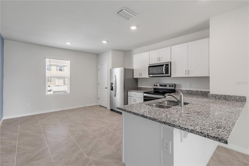 2725 Silver Canoe Drive Edgewater, FL 32141 - Photo 13 of 33