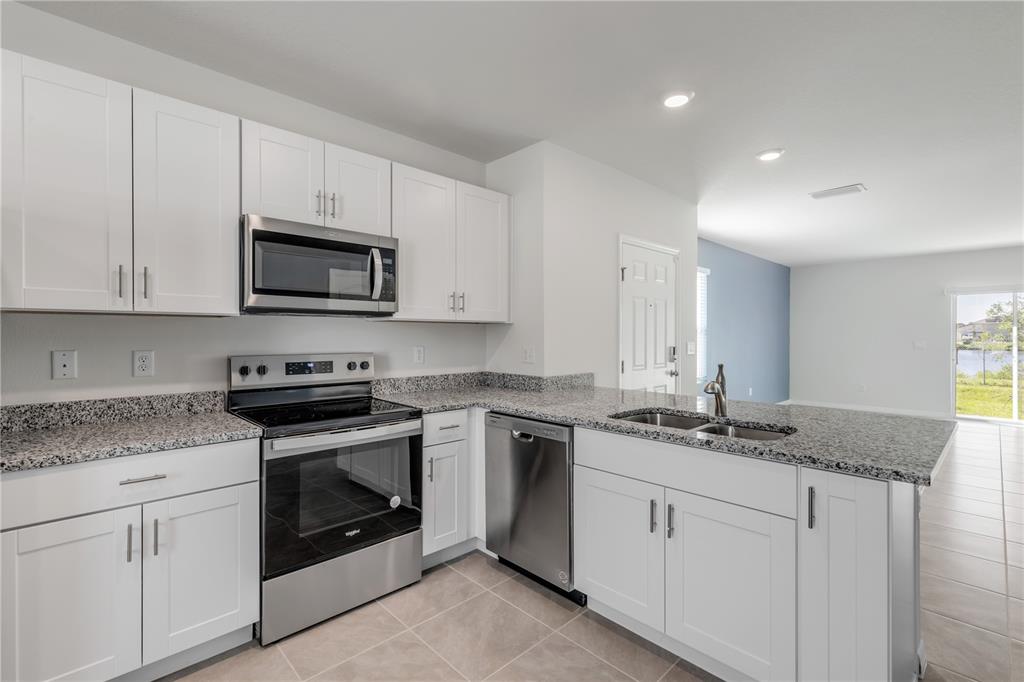 2725 Silver Canoe Drive Edgewater, FL 32141 - Photo 15 of 33