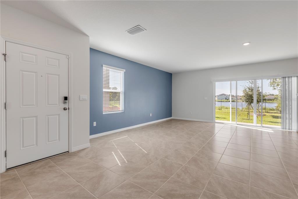 2725 Silver Canoe Drive Edgewater, FL 32141 - Photo 7 of 33