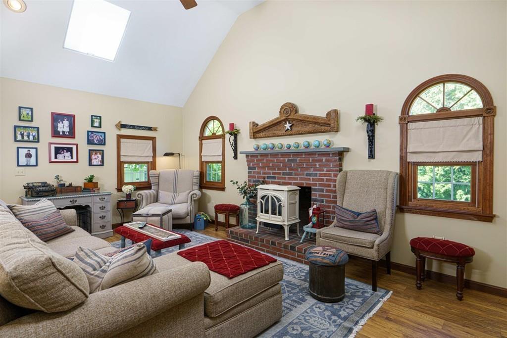 4 Madison Road Northborough, MA 01532 - Photo 4 of 26 Gallery Image 4