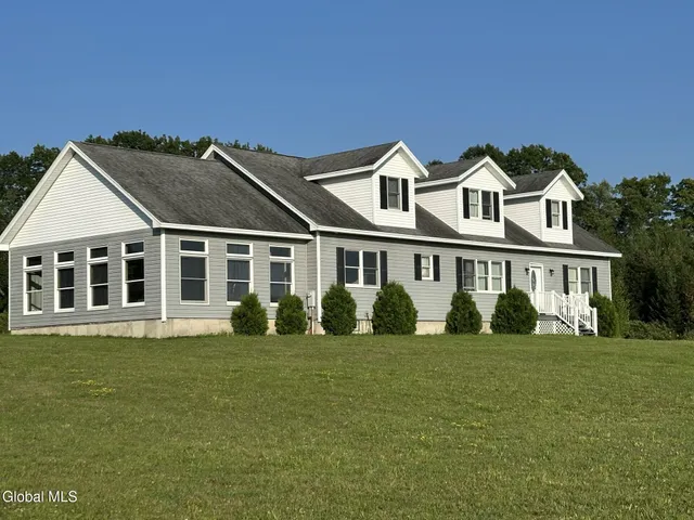 $530,000 | 113 Bluebird Lane, Gloversville, NY 12078