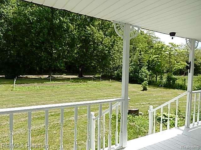 5309 Green Road Fenton, MI 48430 - Photo 19 of 35 19.jpg