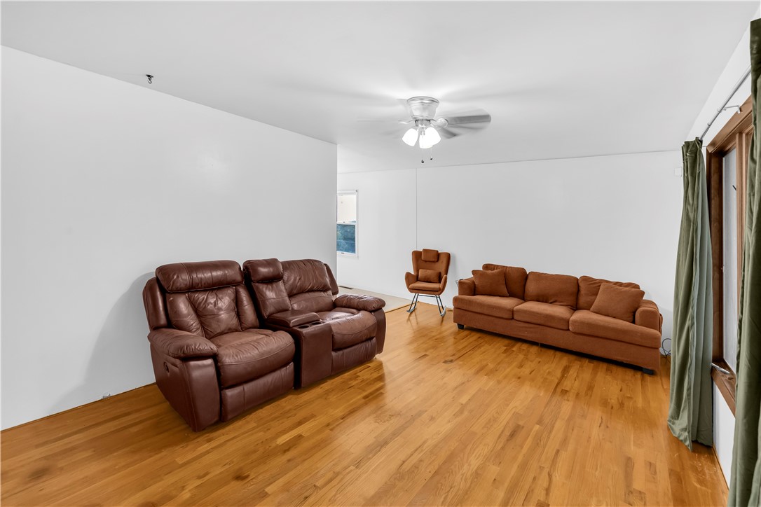 1675 West Center Street Decatur, IL 62526 - Photo 4 of 27