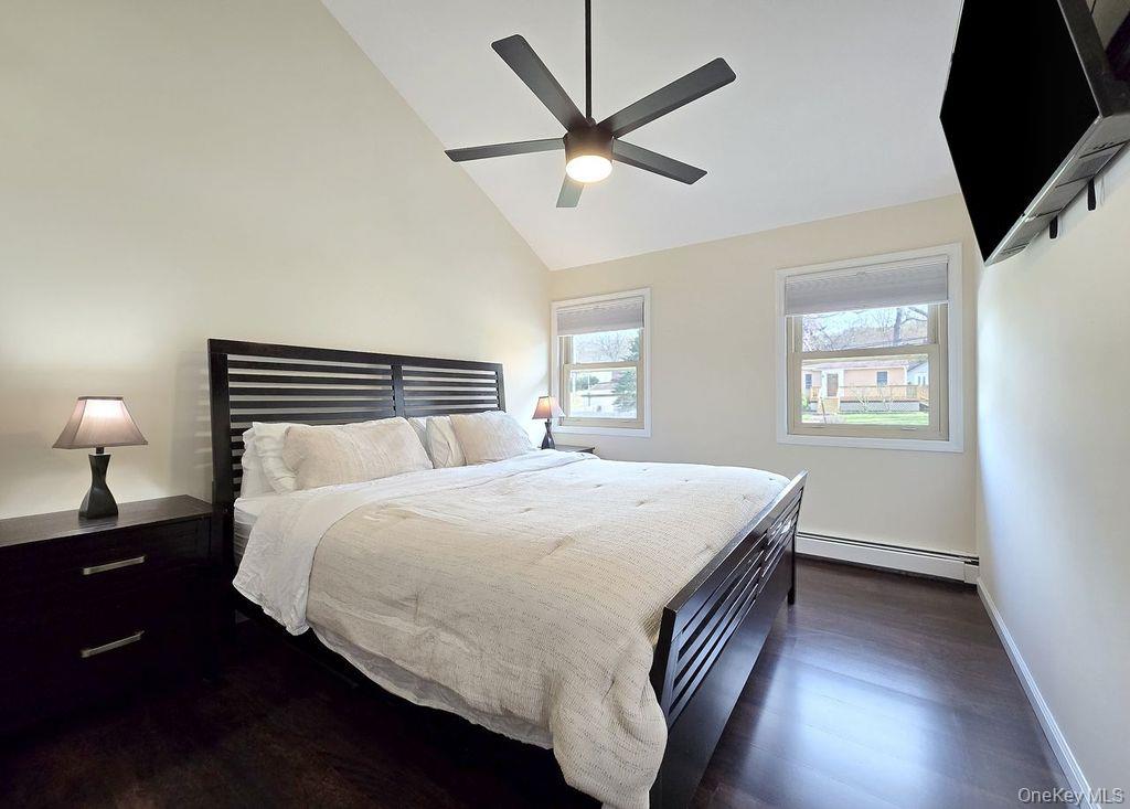 27 Ridgewood Avenue Selden, NY 11784 - Photo 22 of 35