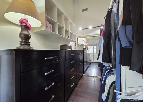 $719,999 | 27 Ridgewood Avenue, Selden, NY 11784