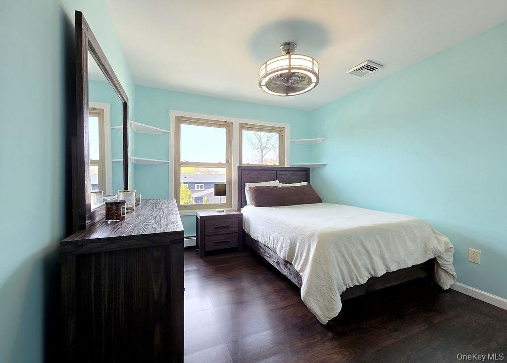 27 Ridgewood Avenue Selden, NY 11784 - Photo 25 of 35