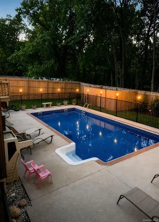 $719,999 | 27 Ridgewood Avenue, Selden, NY 11784