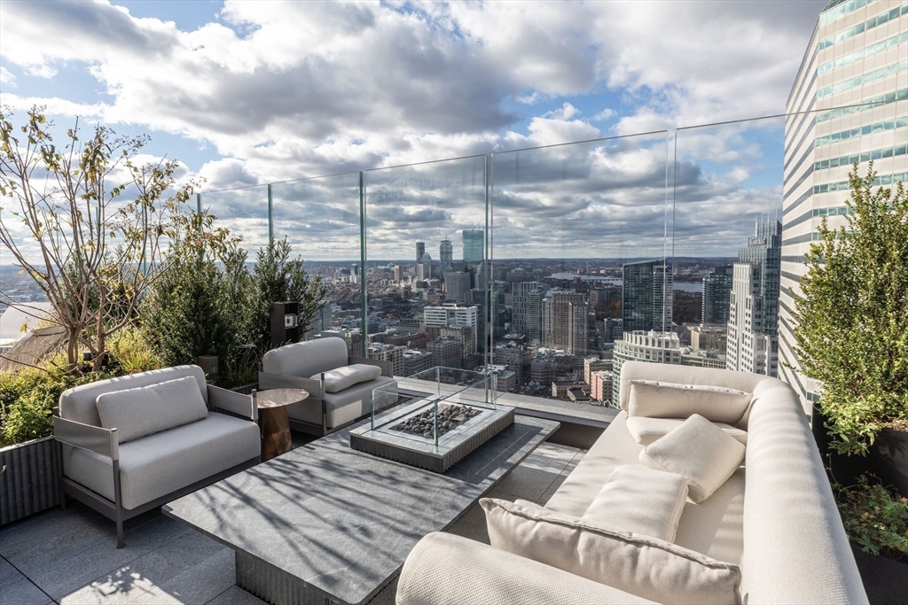 682 Atlantic Avenue, Unit 3710A Boston, MA 02111 - Photo 26 of 42