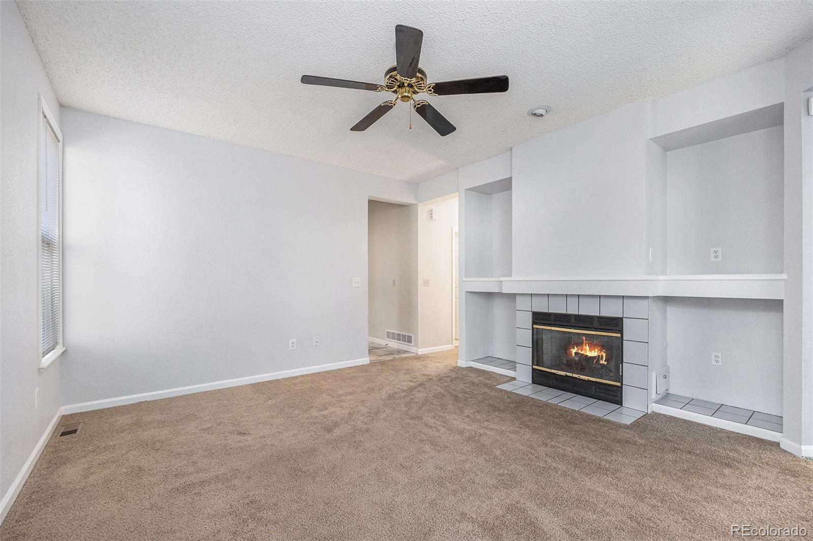 5492 South Cathay Way Centennial, CO 80015 - Photo 6 of 20