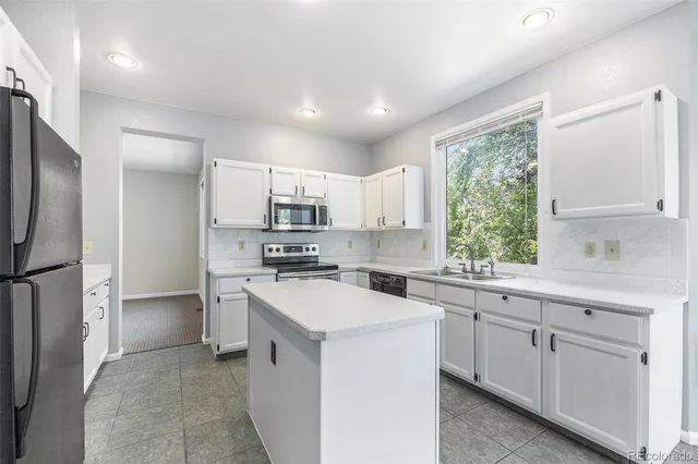 $572,812 | 5492 South Cathay Way, Centennial, CO 80015