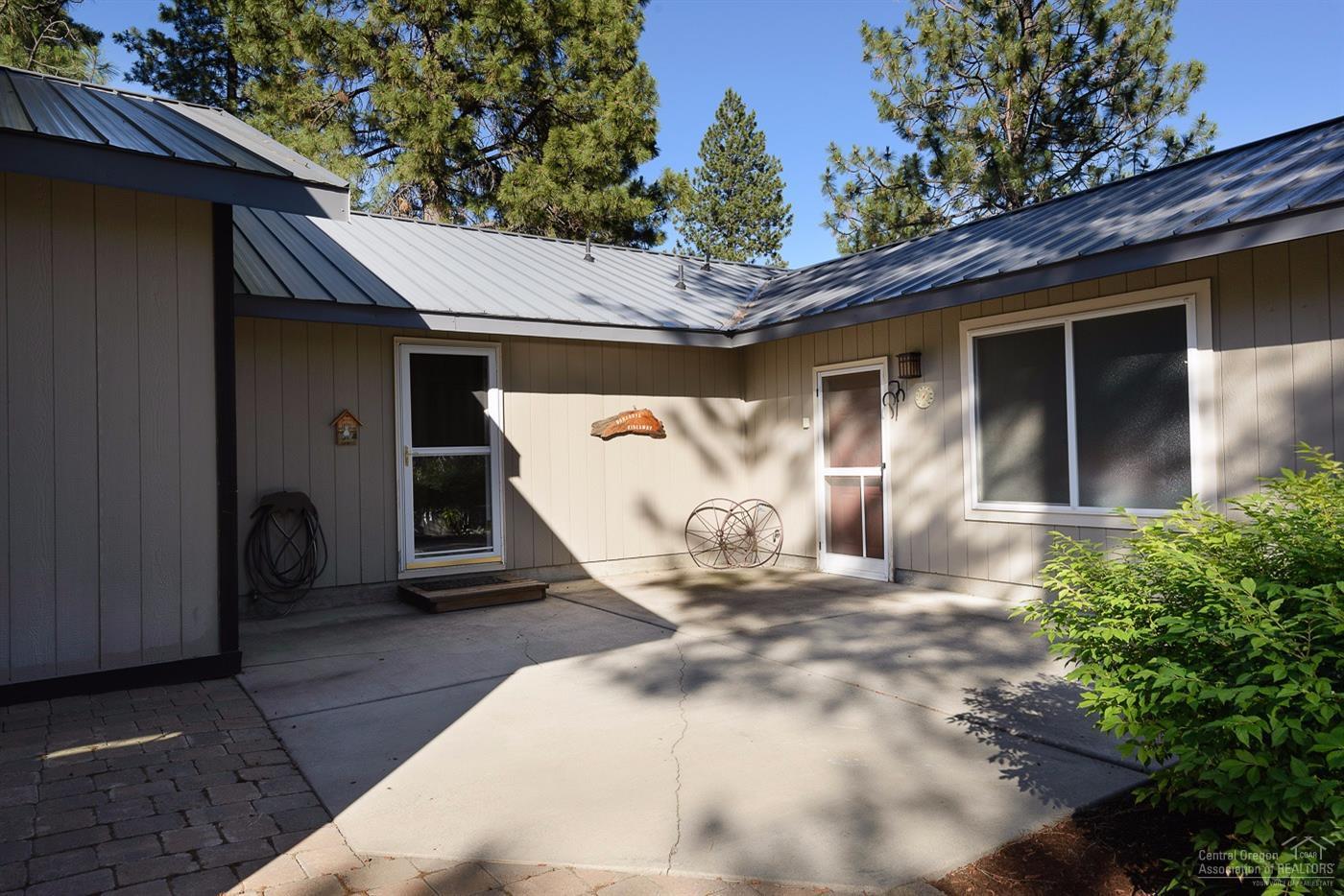 19606 Apache Road Bend, OR 97702 - Photo 22 of 25 Additional Photo