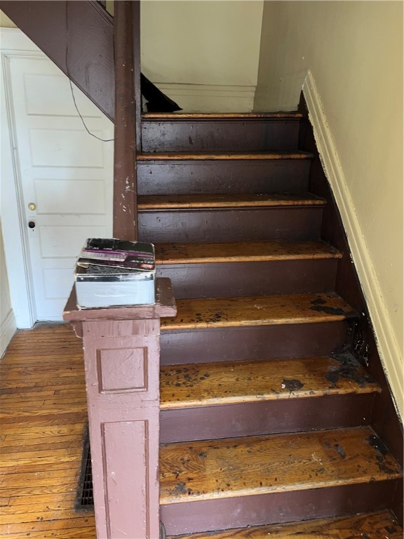 2 Clay Avenue Rochester, NY 14613 - Photo 4 of 15