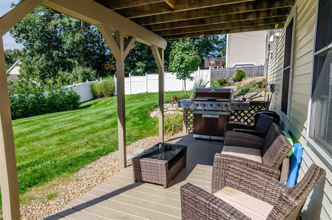 360 Wellington Hill Road Manchester, NH 03104 - Photo 6 of 32 Gallery Image 6