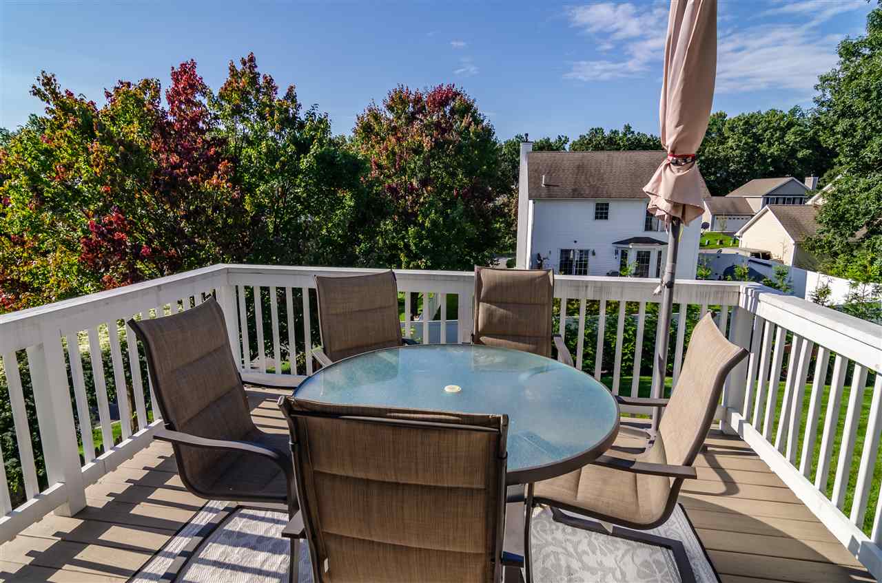 360 Wellington Hill Road Manchester, NH 03104 - Photo 7 of 32 Gallery Image 7
