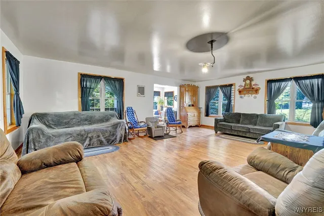 $349,900 | 11692 Highway 19, Hume, NY 14735