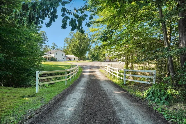 $349,900 | 11692 Highway 19, Hume, NY 14735