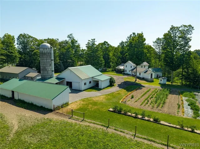 $349,900 | 11692 Highway 19, Hume, NY 14735