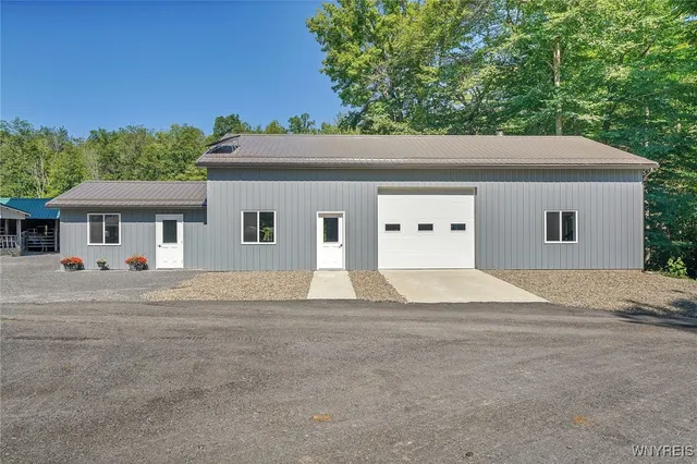 $349,900 | 11692 Highway 19, Hume, NY 14735