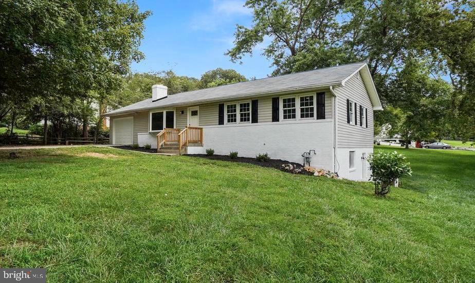 4301 Bartholows Road Mount Airy, MD 21771 - Photo 2 of 32 Gallery Image 2