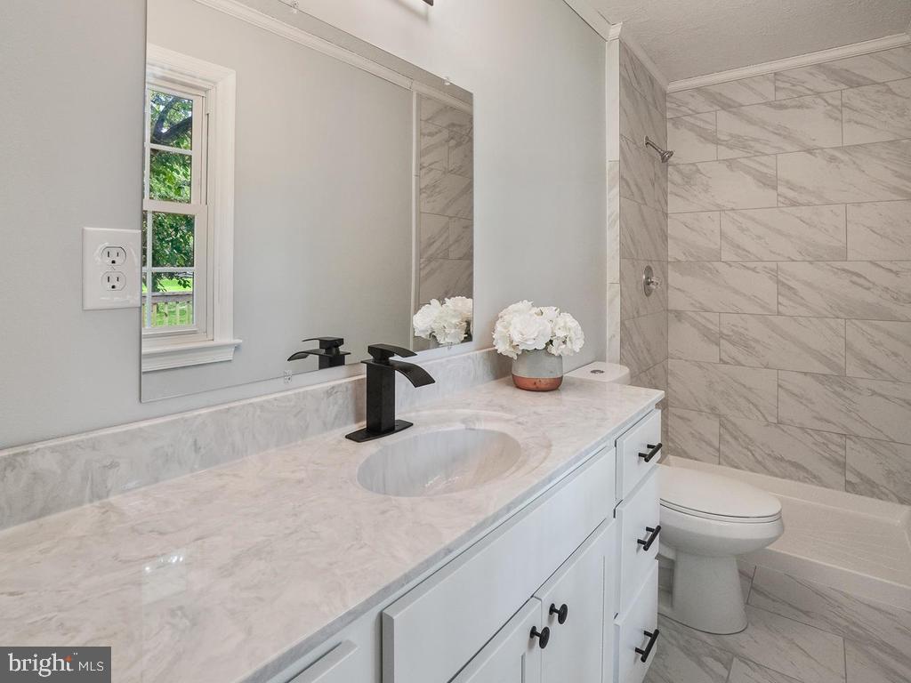 4301 Bartholows Road Mount Airy, MD 21771 - Photo 15 of 32 Gallery Image 15