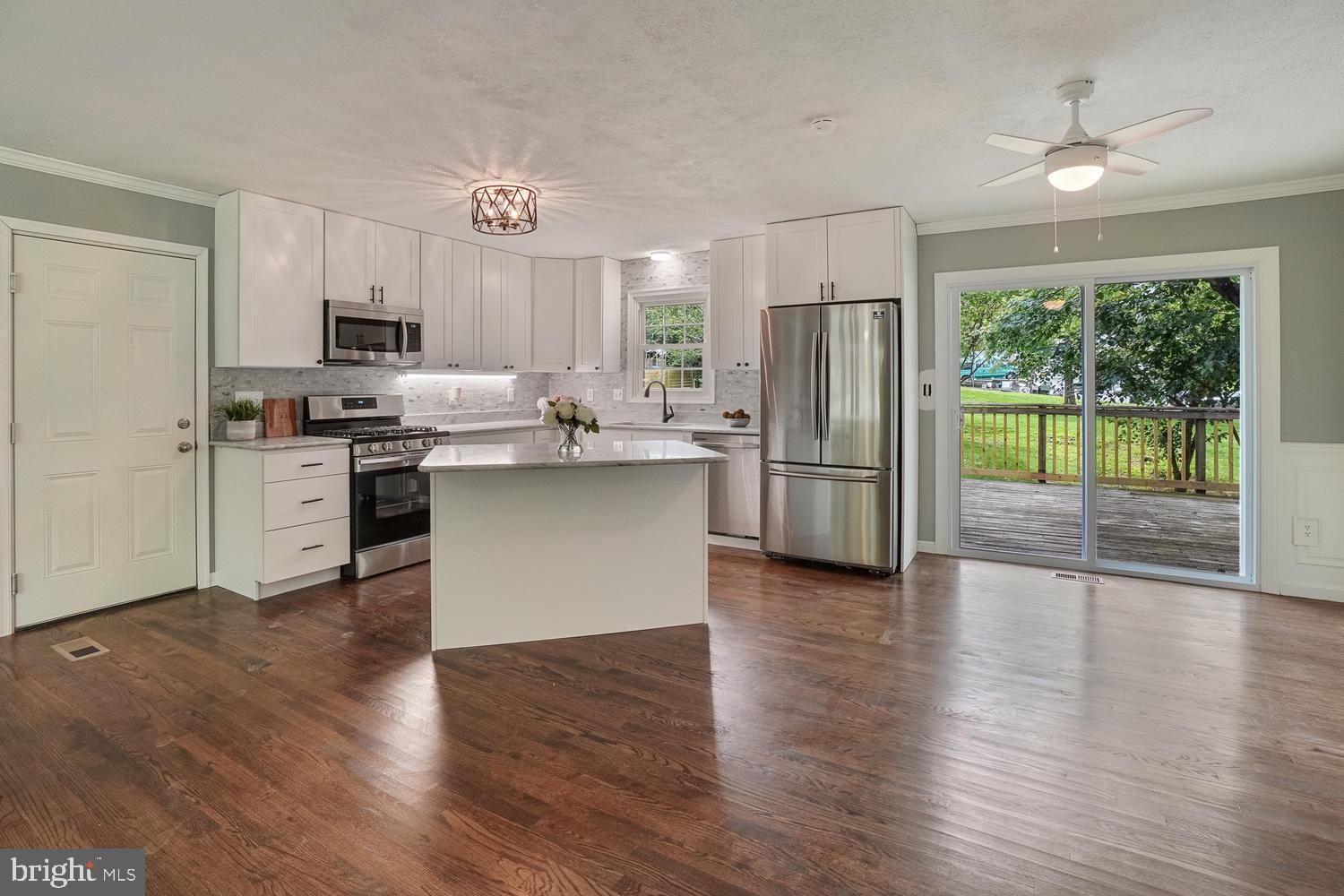 4301 Bartholows Road Mount Airy, MD 21771 - Photo 7 of 32 Gallery Image 7