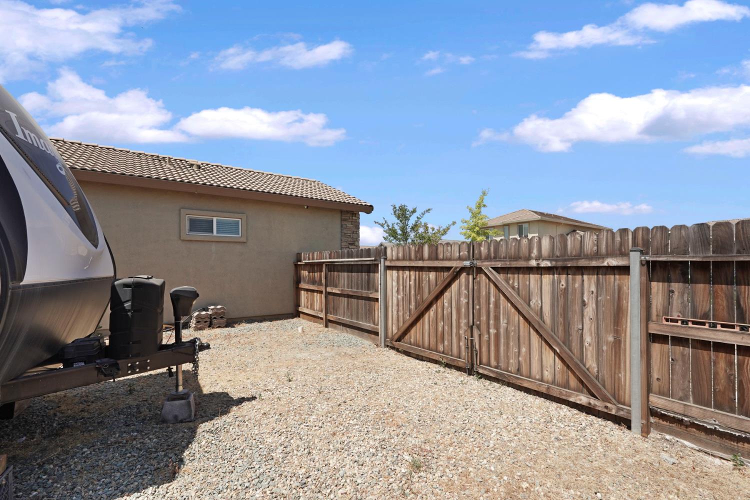 2013 Van Ruiten Drive Lodi, CA 95242 - Photo 19 of 56