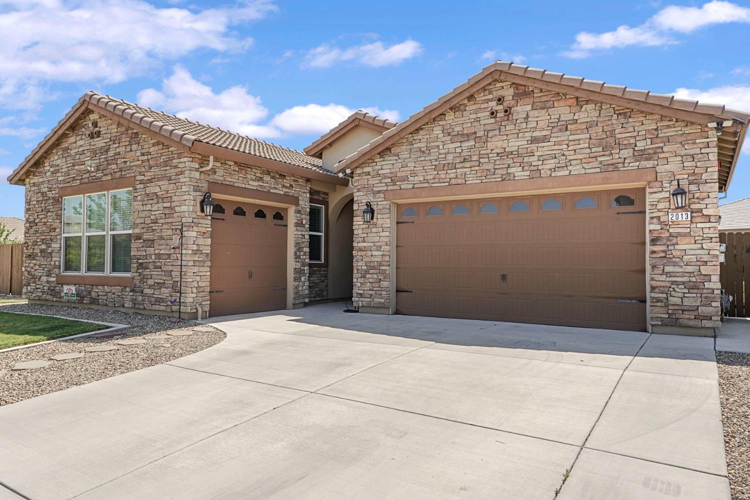 2013 Van Ruiten Drive Lodi, CA 95242 - Photo 24 of 56